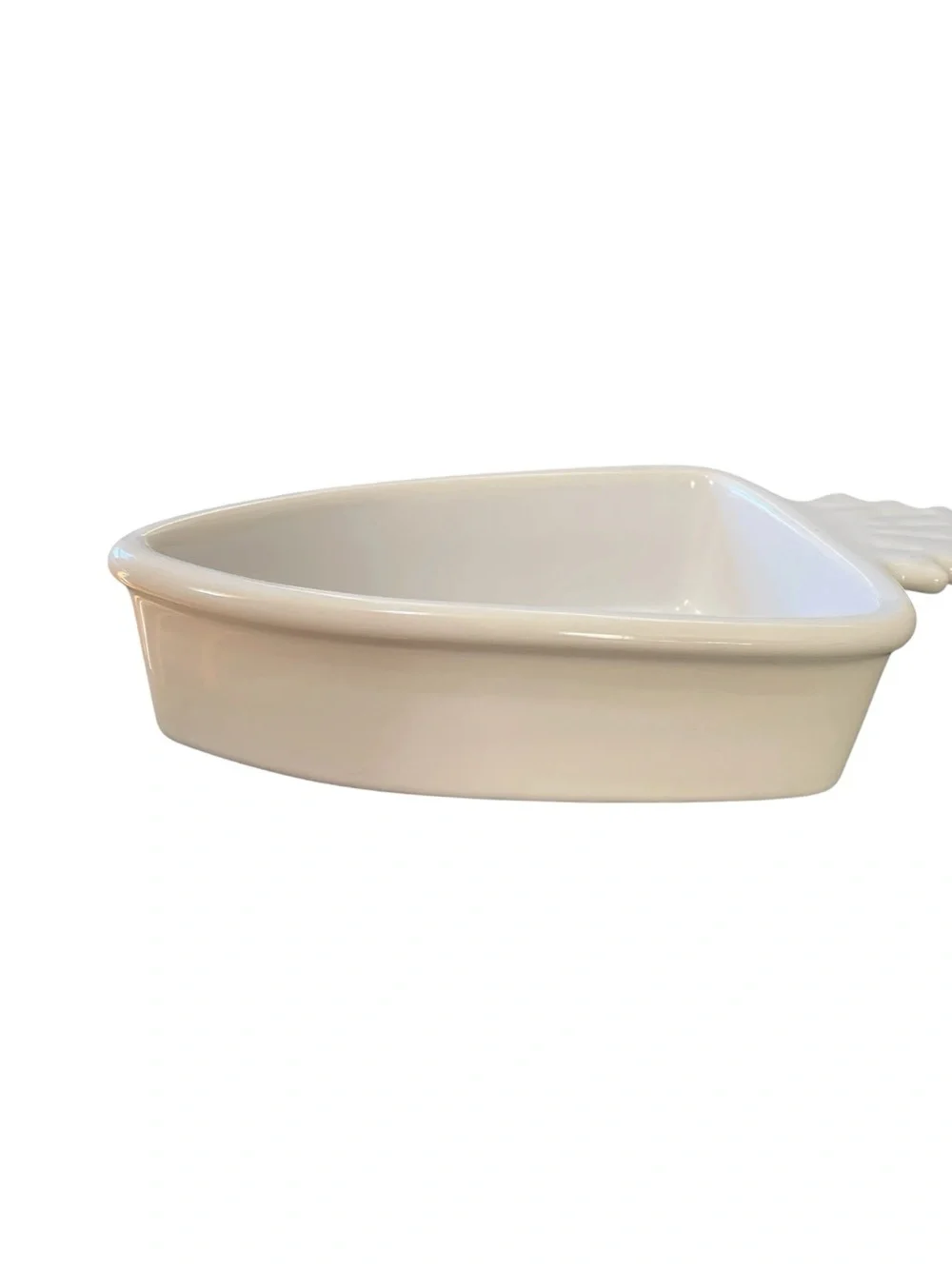 Chantal 1 cup casserole shaped like a carrot